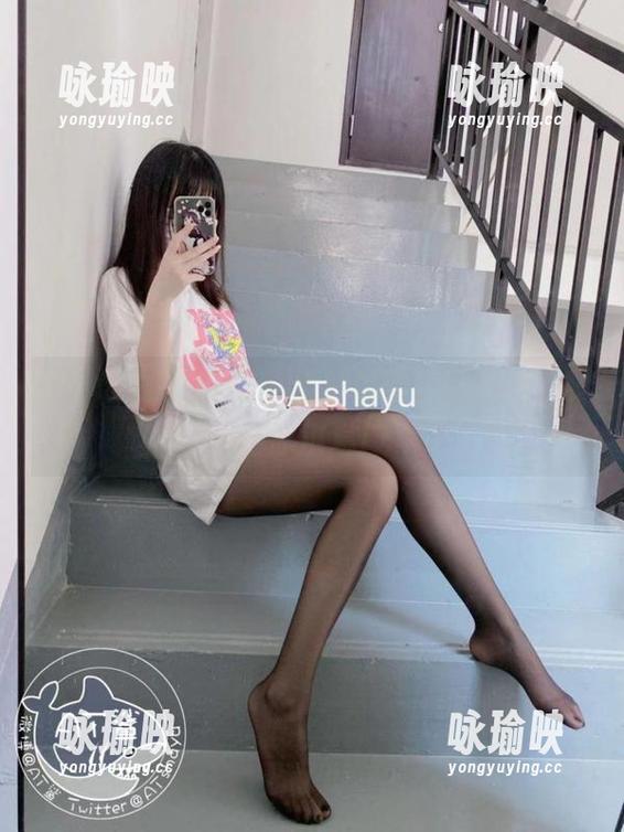 AT鲨 最新泳衣,AT鲨的照片居然让我想起了夏日冰淇淋!