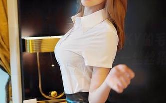 Feilin嗲囡囡 – 陈雅漫VICKY的毛衣就像隐藏的魔法，原图里总有一丝丝招摇。