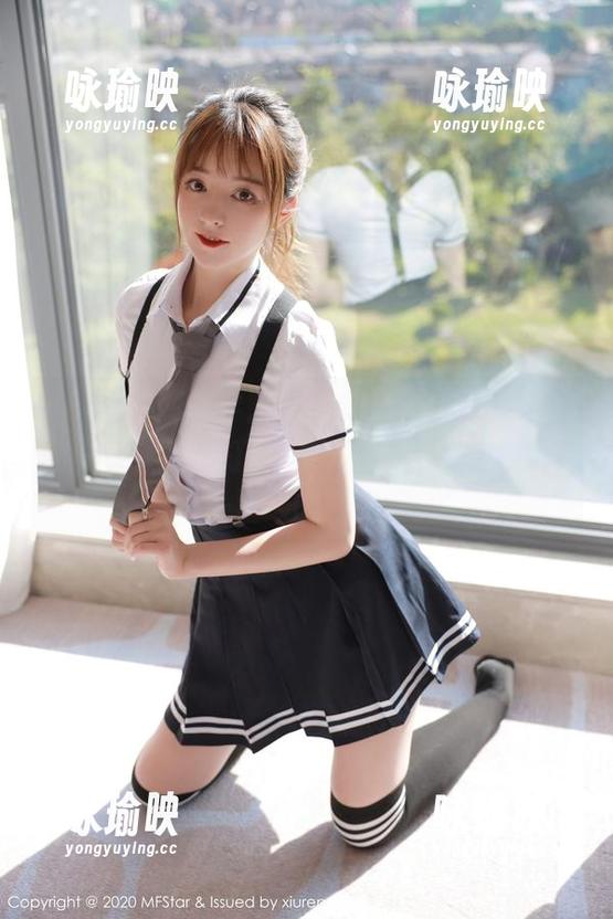 MFStar模范学院-柳侑绮Sevenbaby MFStar模范学院 - 柳侑绮Sevenbaby的图库,光线打得好,单纯的美腿就能吸引一整天的目光呢。