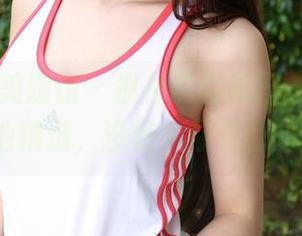 MyGirl美媛馆 – 抓住夏日尾巴，伊雨蔓Fiona泳池精选，没错，你看到的不止是水