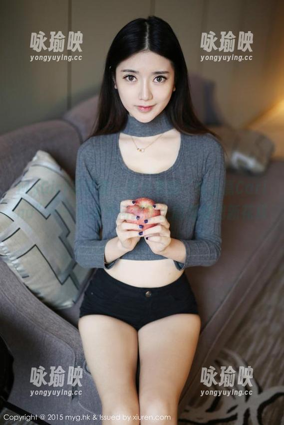 MyGirl美媛馆 - 照片里的“绮里嘉Carina”——看她如何把护士制服穿出新花样！