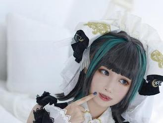 PAKI草莓酱水手服写真集，翻看的时候突然想到了海洋深处的秘密…