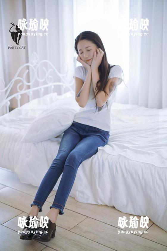 PDL潘多拉-Ellie艾栗栗 PDL潘多拉 - 图包里的Ellie艾栗栗,职业装变身,全场无敌自信从这里开始。