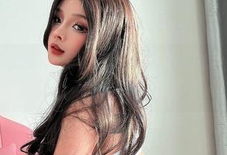 Sayo Momo写真在圣诞期望值拉满,想象一下,她来得及演绎啥?