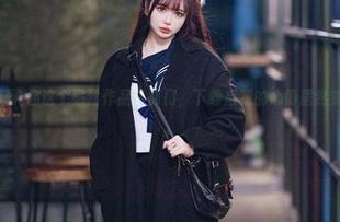 Tina很妖孽呀,你这个黑丝作品真邪门，下载后我的心情居然变得飘飘欲仙。