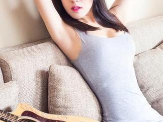 TouTiao头条女神 – 牛仔裤的美，幻雪儿用最新的美图诠释得淋漓尽致，真不敢直视。