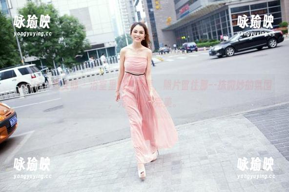 TuiGirl推女郎 - 浴室里的艾栗栗，照片留住那一抹微妙的氛围，完美的不完美。