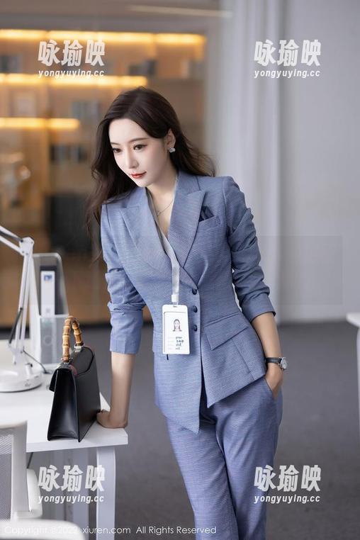 Xiuren秀人网 - 全套养乐多Doll海边正片，下载后轻松拥有，没啥好犹豫的。