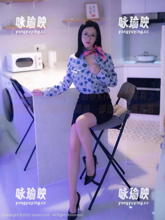 Xiuren秀人网 - 作品小Kiki黑色写真，黑夜给了我黑色的眼睛，却没有给我光明的未来。
