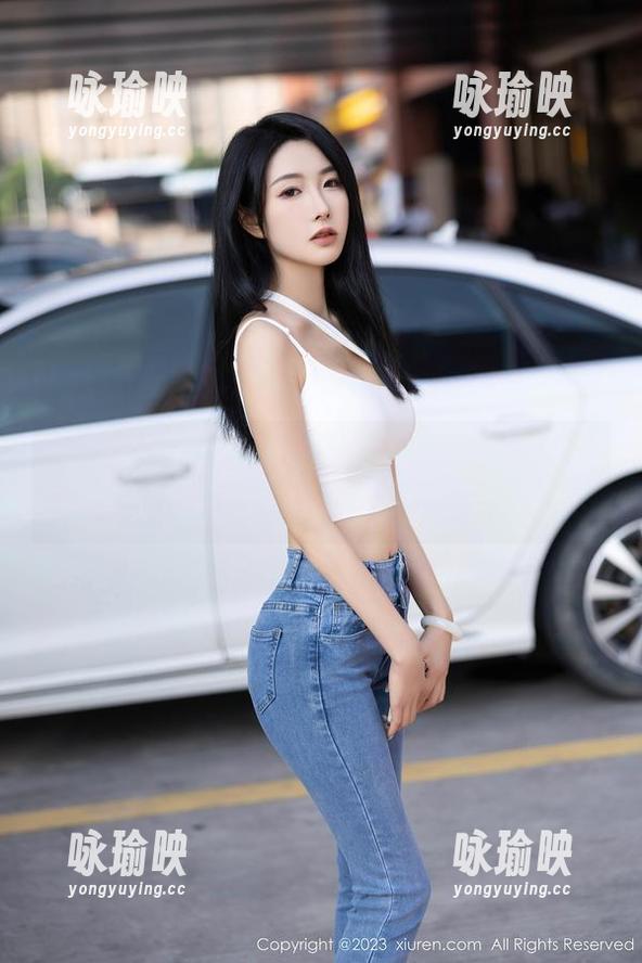 Xiuren秀人网 – 路过林幼一的女王照片，突然觉得生活好像需要点皇家待遇！