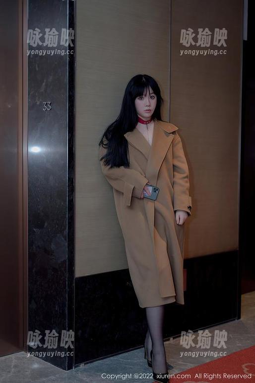 Xiuren秀人网-陈雅漫VICKY Xiuren秀人网 - 试想,如果陈雅漫VICKY没有眼镜,写真效果会差多少呢