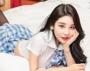好吧，Zzyuri的这些私拍原图，让我不知不觉中体会到了一种温柔的滋味。