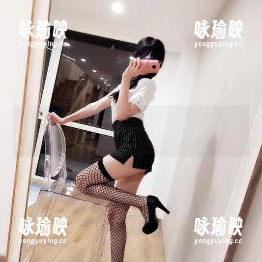 不按套路出牌的nagisa魔物喵圣诞图册，真让人好奇！