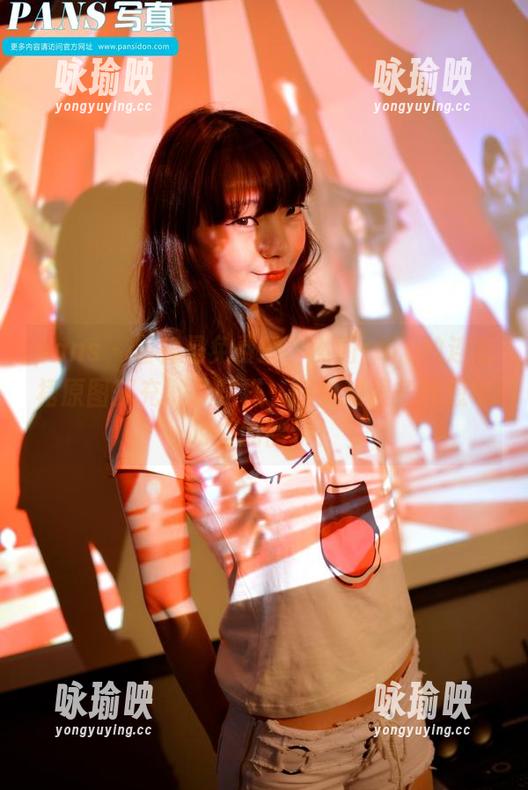 pans - 福利是免费的，然而roro的连衣裙原图却充满了花样、扭曲和很多我想不明白的暗示！