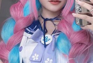 下载这组roroki骷髅姬的花嫁cos，绝对小心别吓到别人哦，哈哈！