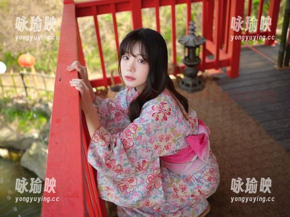 wuyo(우요)高清图集：在海岸线边，一个人也能有浪漫气质