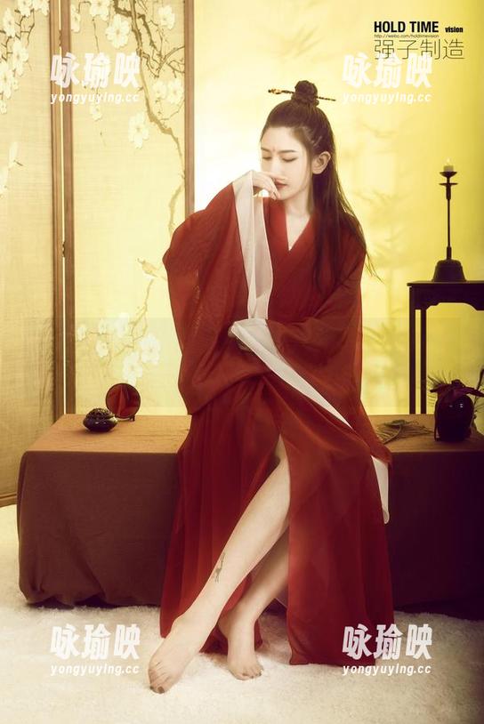 丽柜-甜甜 丽柜 - 当甜甜遇上兔子:这组写真搞得我都想开个兔子店了!