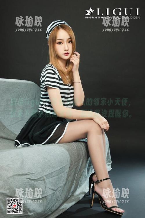 丽柜ligui - 可爱又迷人的邻家小天使，快来下载小熊的套图，别说我没提醒你。
