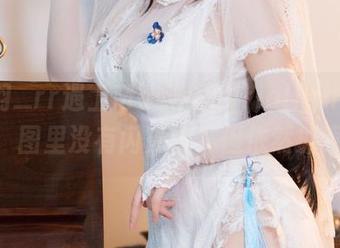 当前羽_rr遇上MashuKyrielightDancer：图里没有闪光点，但依然抓眼球！