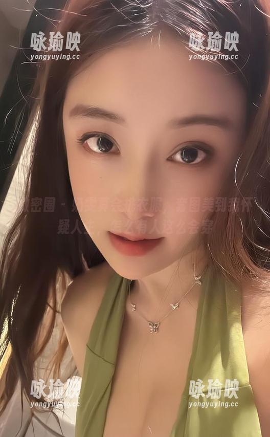 微密圈 - 奶雯真会挑衣服，套图美到我怀疑人生，怎么有人这么会穿