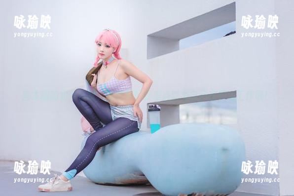 宫本樱的奶牛日常，看这美图我差点以为自己在奶场工作呢！