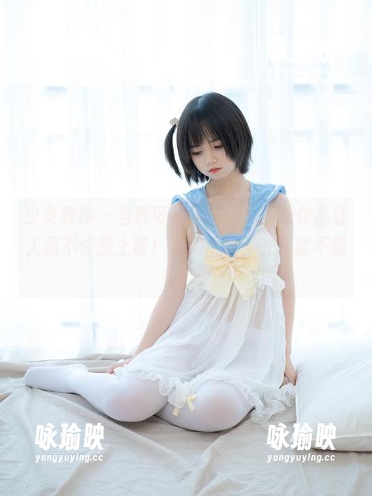 少女秩序 - 当鹿可遇上制服，最新作品让人忍不住想上课！不用听课，光看就不错！