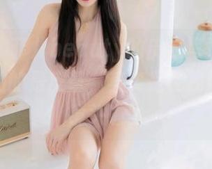 尤蜜荟 – 菲儿beauty的皮衣写真集：你以为我拍的是皮革，其实是在找我自己的镜头啦！