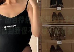 微密圈 – 图包特供：张思允的牛仔短裤，高清到我恨不得挖耳朵看看！