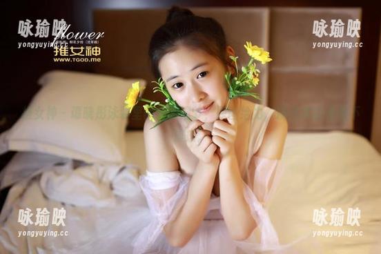 推女神 - 谭晓彤泳装里的每个细节，原图给力，精选才能确保不繁琐。
