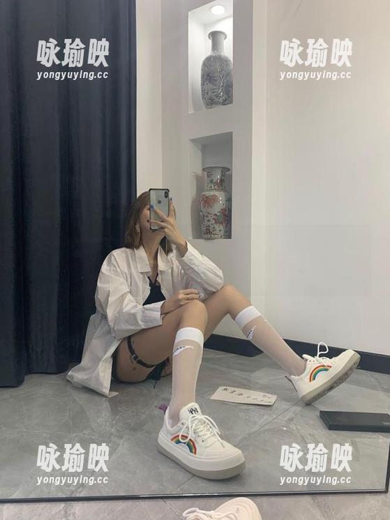 微密圈 - 毛衣与灰丝：杨大乐乐很靠谱的照片好像在说：秋天总是特别