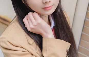 柴系小乖 – 修女风范，赤西夜夜图包里的每一张都让我想多了