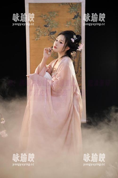 嘿！桃暖酱的最近原图要上了，您准备好打开这份“秘密”了吗？