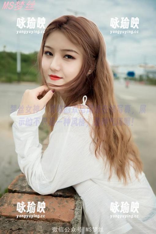 梦丝女神 - 灵唯的双马尾杀在线写真，展示的不只是一种风格，是种气场啊！