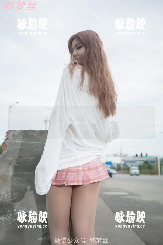 梦丝女神 - 白色空间里的小细节，玥玥真会玩，最新美图忍不住想分享。