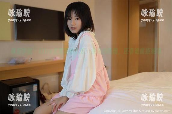 模范学院 – Ellie艾栗栗的温柔：免费的图册，还有谁能拒绝呢？