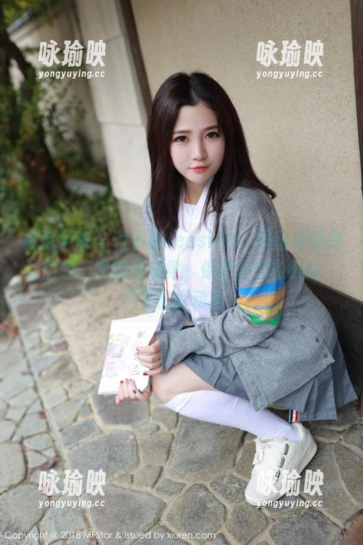 模范学院-蒋小静Jessica 模范学院 - 蒋小静Jessica,黑丝搭配高清图包,真的很难得,保护好你的眼睛,不要被打动到。