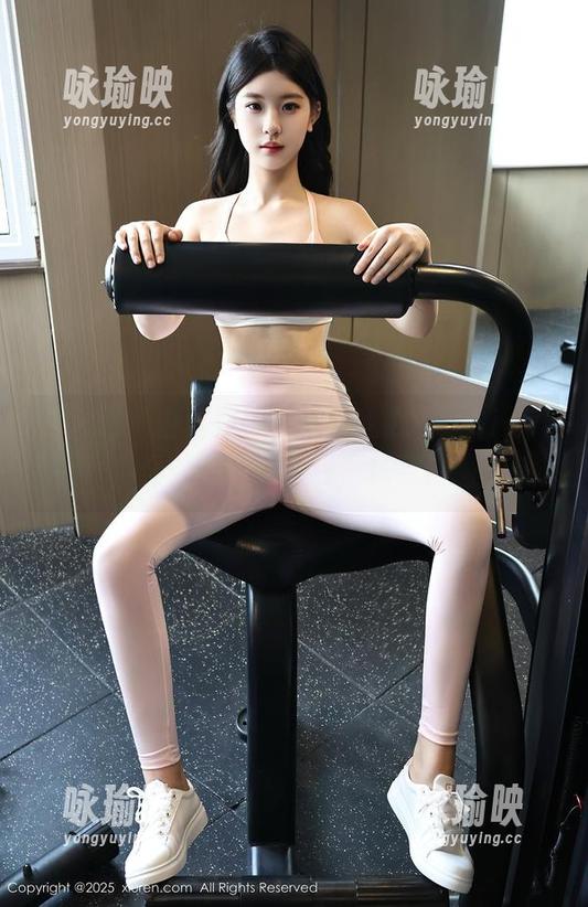 秀人网 - 白丝在手，吸引我心——Sibyl最新写真集上线，慎点！