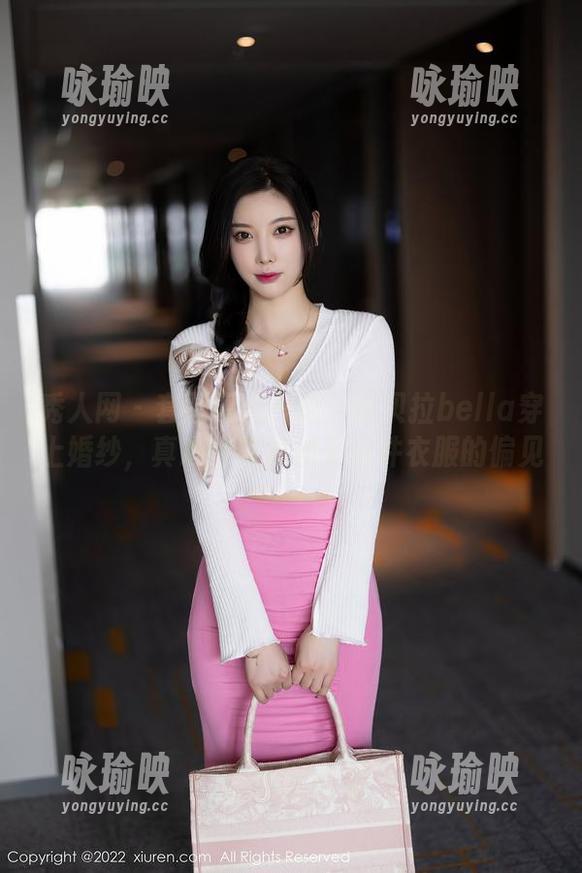 秀人网 - 套图模式开启！余贝拉bella穿上婚纱，真心打破我对于这件衣服的偏见