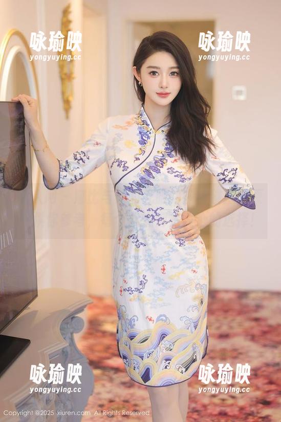 秀人网 - 娜比与她的礼服的在线碰撞，原图供你参考，每个款式都是爱心的选择！