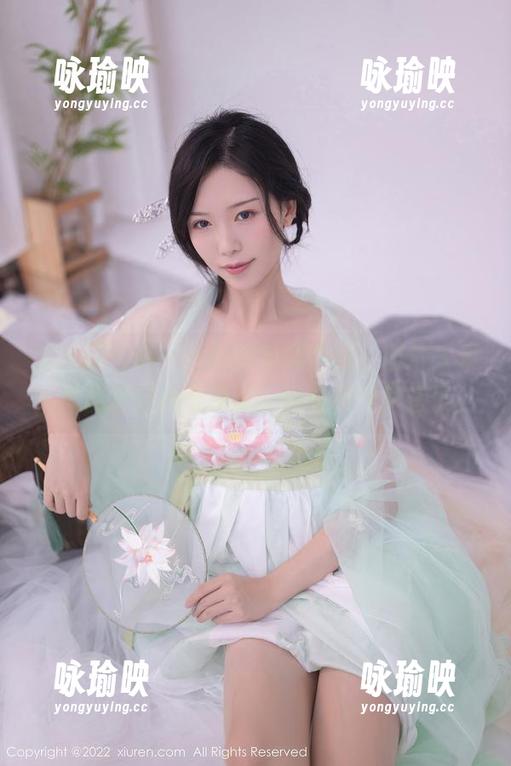 秀人网-孔一红 秀人网 - 孔一红的白色调色版,图片太素,作品却潜藏着深意,还是我理解错了。