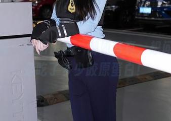 秀人网 – 麦田出品：御姐写真，想问问她是吃了多少胶原蛋白！