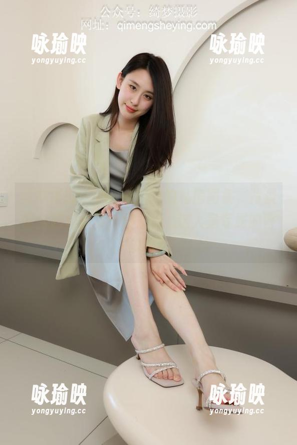 绮梦摄影-yaya 绮梦摄影 - yaya姐姐的私房图集,背景配合超级重要,但想问...这人是专属的背景吗?