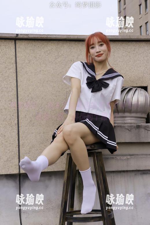 绮梦摄影 - 根本无法抵挡的木木女神写真，随便一瞄，都想翻个跟头！