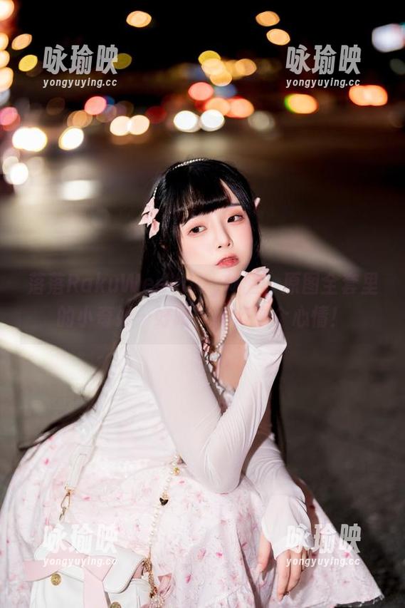 落落RakuWeekday体验，原图全套里的小奇妙…好吧，纯粹是个心情！