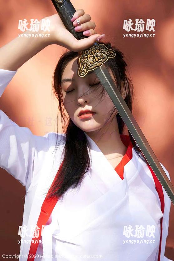 蜜桃社 - 这个高清系列，韩贝贝和服आत्मा在闪耀，毫无道理的迷人。