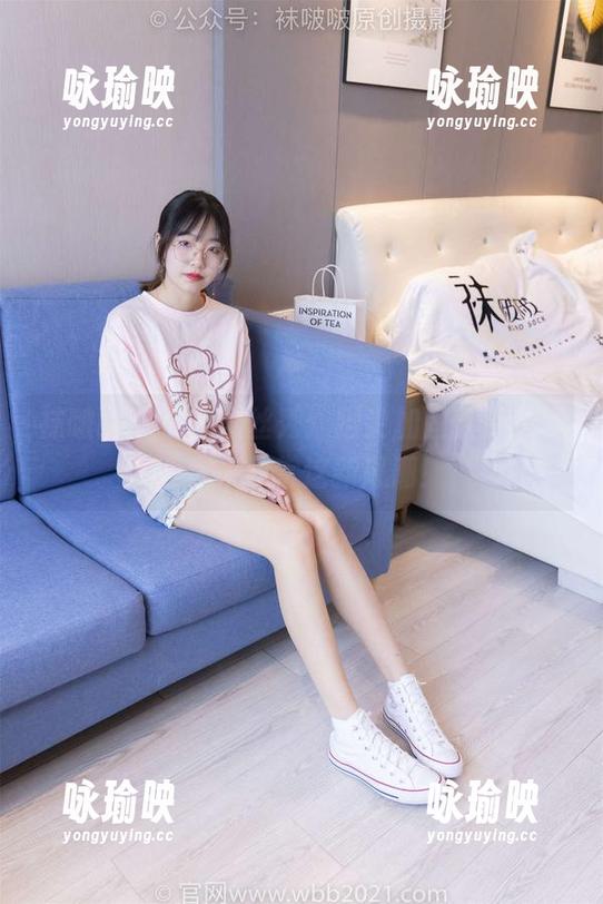 袜啵啵 - 小安黑丝秀：脚尖加固款资源，等你来欣赏这新风潮！
