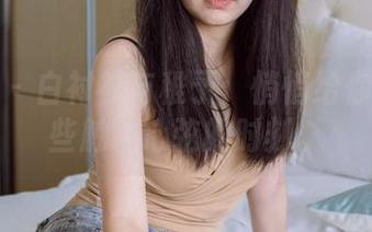 袜啵啵 – 白衬衫与稚予：悄悄给你讲述那些触动心弦的时刻。