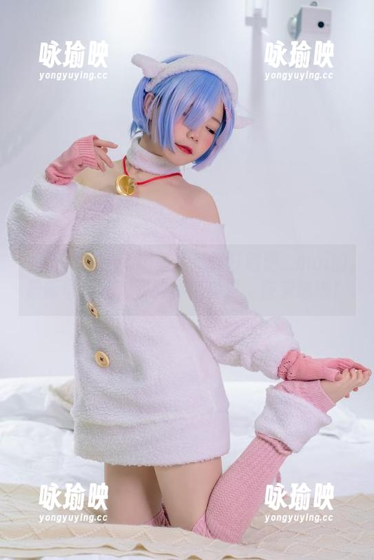 超有趣的Dva比基尼：铁打萌萌_moi的最新写真集，资源真心实惠，快来瞧瞧！