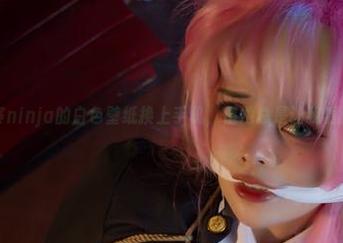想把阿寨寨ninja的白色壁纸换上手机，但她总是让我看出别的角度