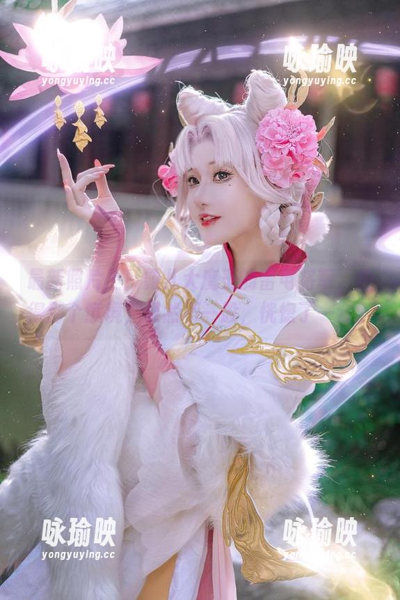 最新照片上！露儿大魔王的雷电将军，拍得那个意境，果然不一般，恍惚了一会。